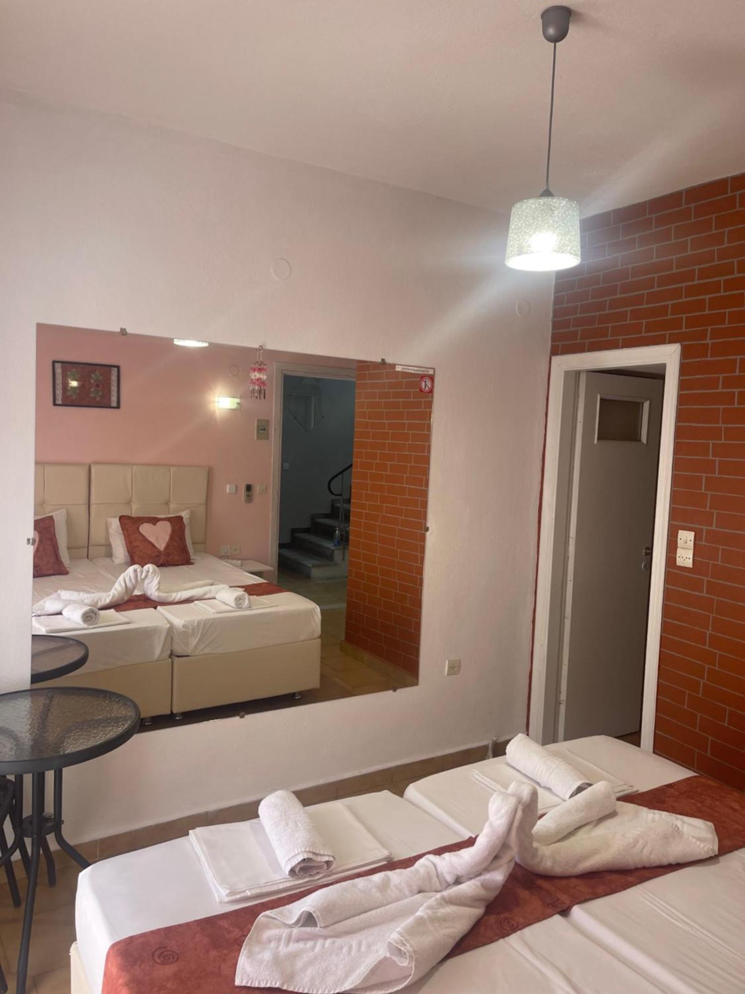 Pansion Katerina Hotel Skala Eresou Ngoại thất bức ảnh